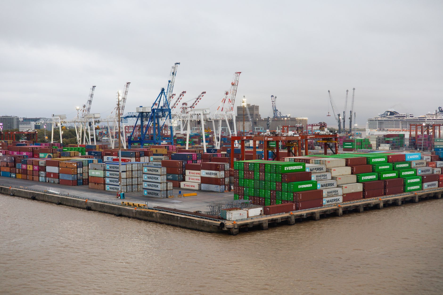 Containers in de haven